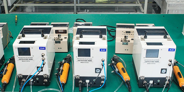 使用自動鎖螺絲機(jī)要注意哪些方面？堅豐電子告知您